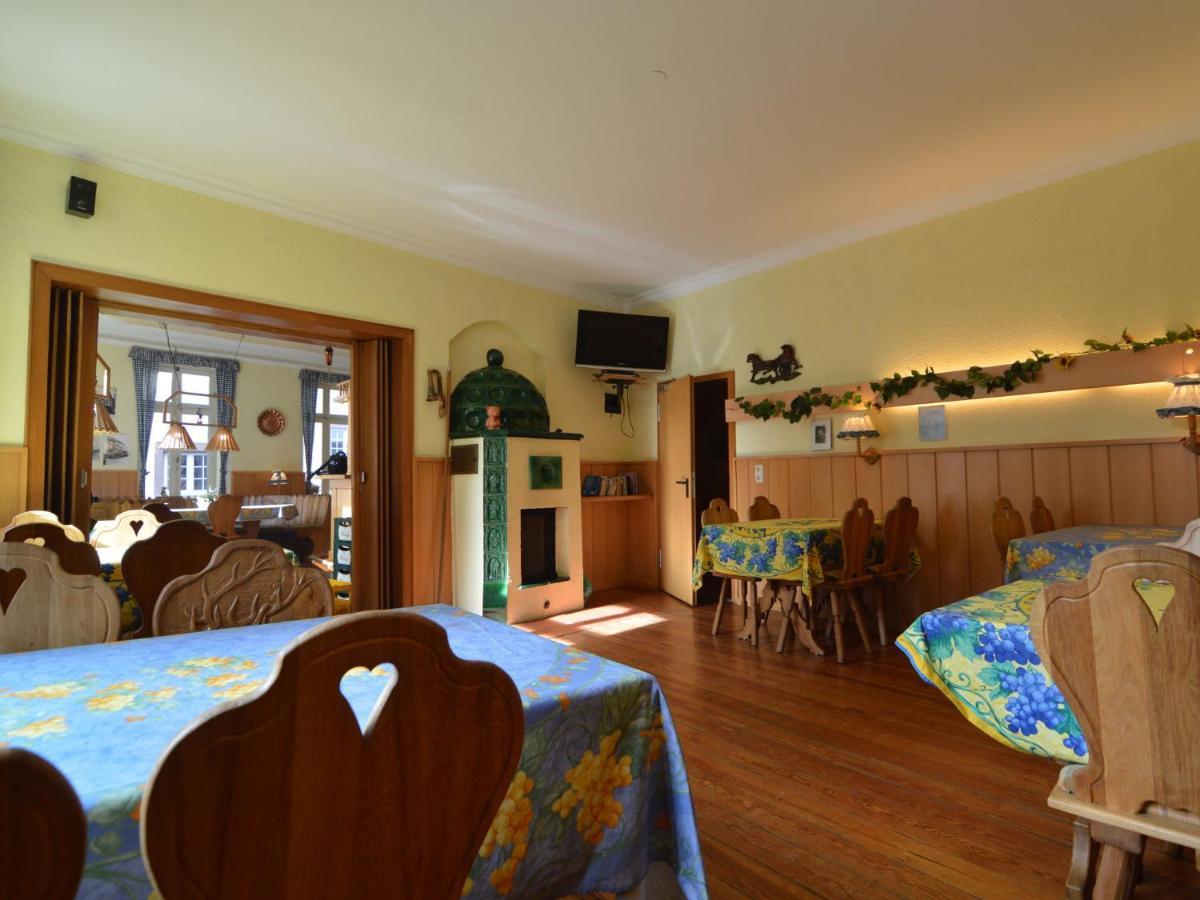 Classy Holiday Home In Uerzig Near Forest ห้อง รูปภาพ